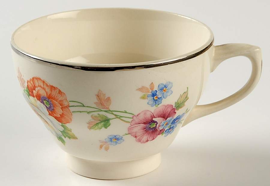 Amy Footed Cup by Harker-1