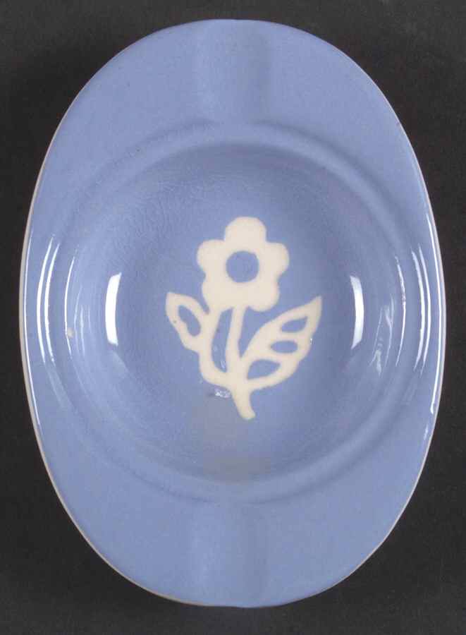 Dainty Flower Blue (Virginia) Oval Ashtray by Harker-1