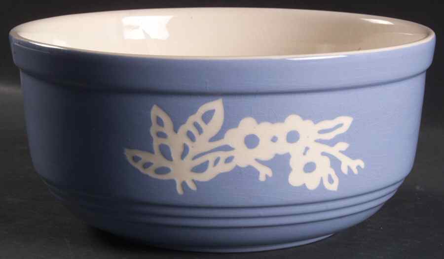 Dainty Flower Blue (Zephyr) 7" Mixing Bowl by Harker-1