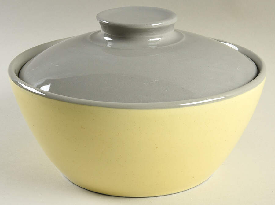 Golden Dawn 2 Qt Round Covered Casserole by Harker-1