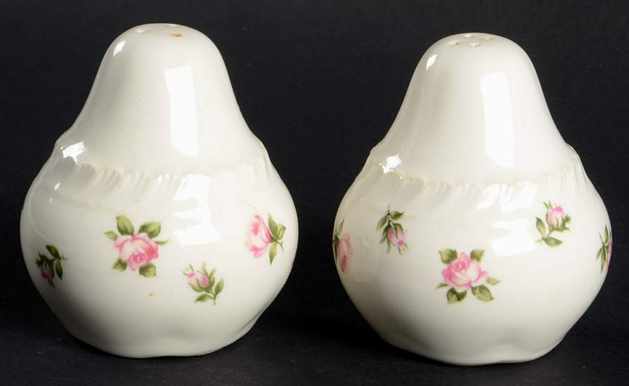HAR15 Salt & Pepper Set by Harker-1