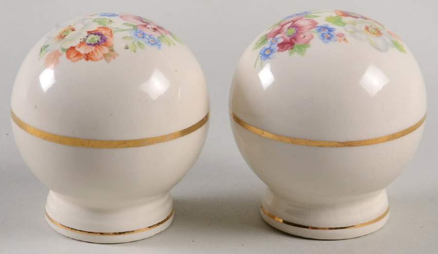 HAR41 Salt & Pepper Set by Harker-1
