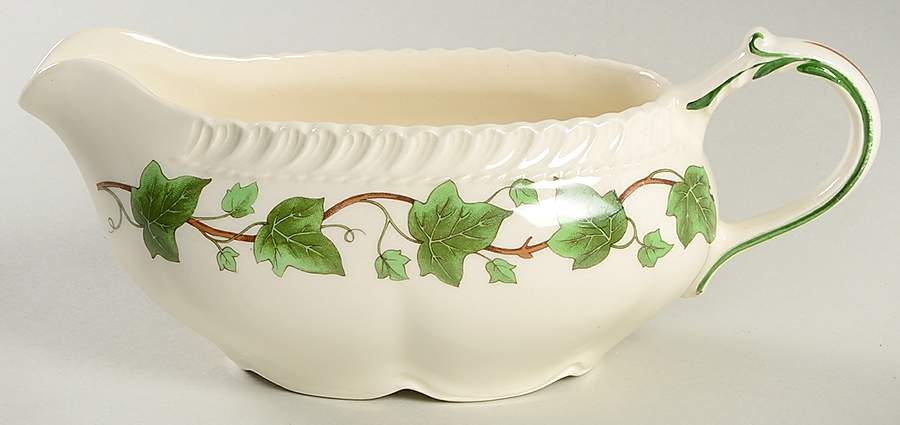 Ivy Gravy Boat by Harker-1