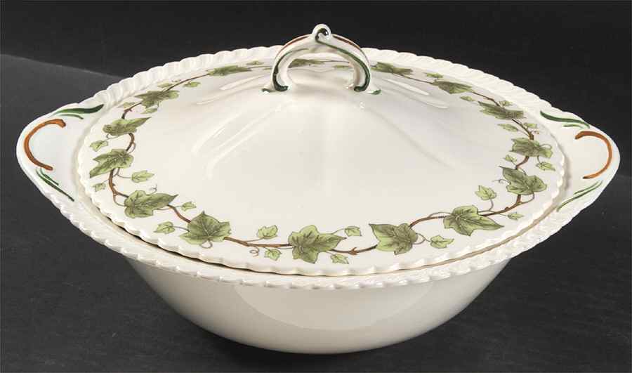 Ivy Round Covered Vegetable by Harker-1