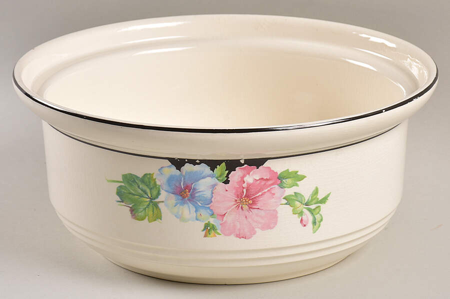 Mallow 1.75 Qt Round Covered Casserole No Lid by Harker-1