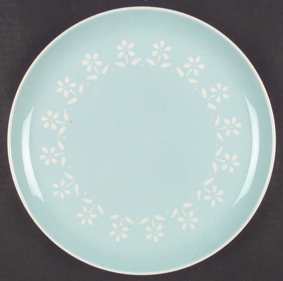 Petit Fleurs (Round, Smooth Edge) Dinner Plate by Harker-1