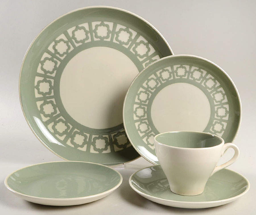 Persian Key 5 Piece Place Setting by Harker-1