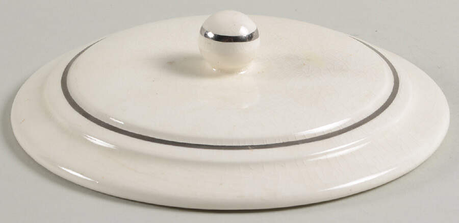 Petit Point Lid for 1 Qt Round Casserole by Harker-1