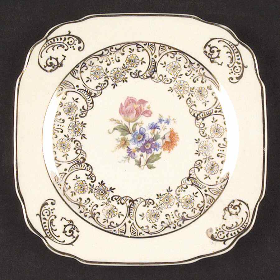 Tulip Bouquet Salad Plate by Harker-1