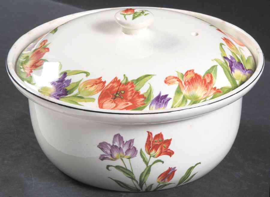 Tulip Lid for 1 Qt Round Casserole by Harker-1