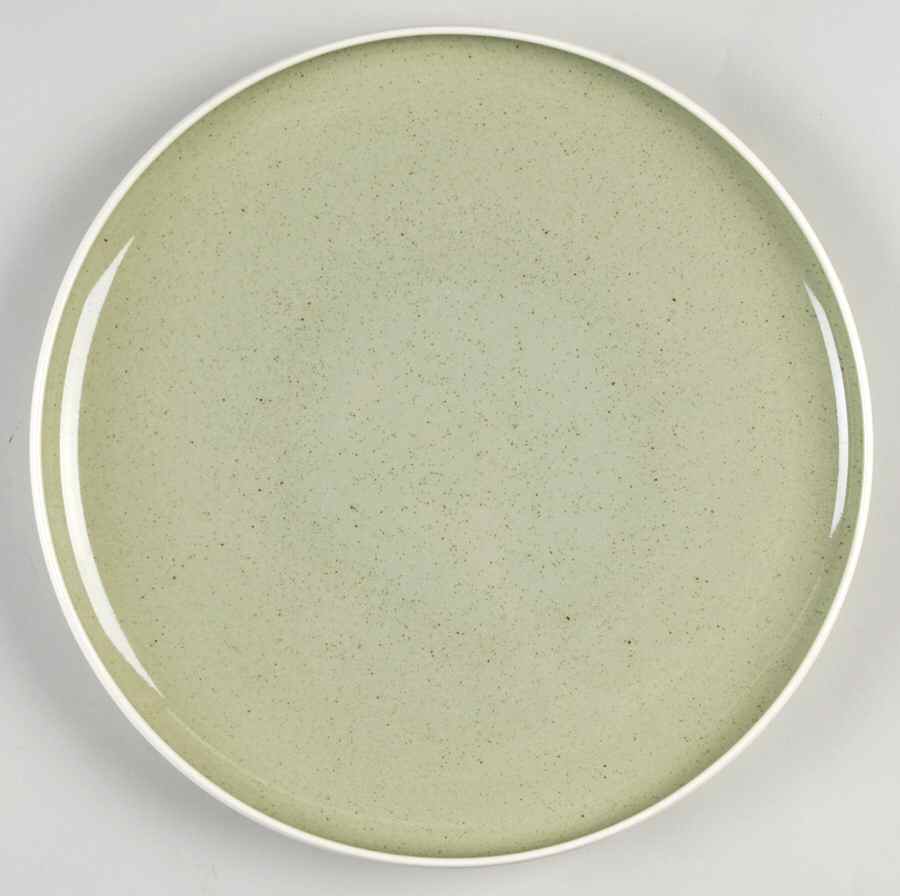 White Clover Meadow Green 10" Chop Plate (Round Platter) by Harker-1