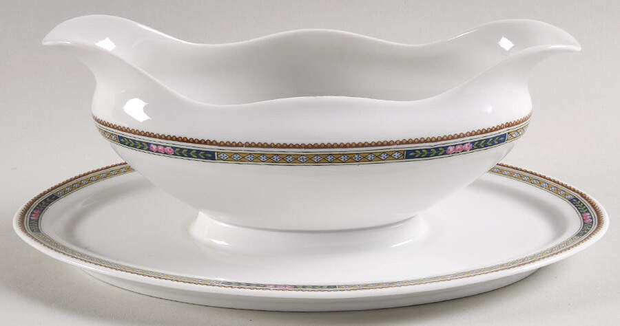 10099 Gravy Boat with Attached Underplate by Heinrich - H&C-1