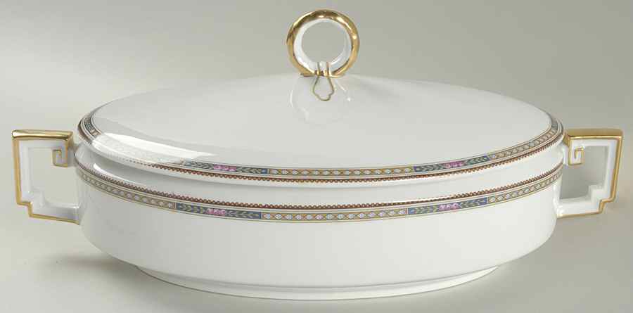 10099 Oval Covered Vegetable by Heinrich - H&C-1