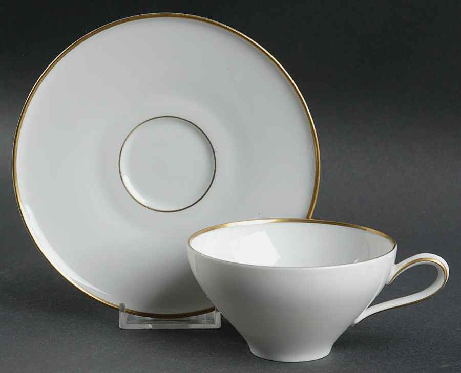 14092 White Footed Cup & Saucer Set by Heinrich - H&C-1