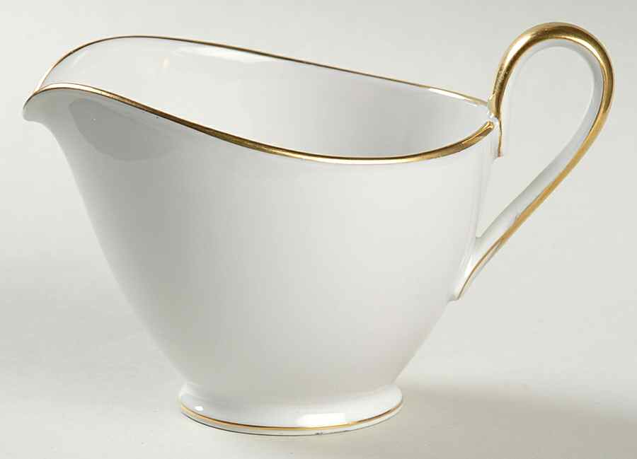 14092 White Creamer by Heinrich - H&C-1