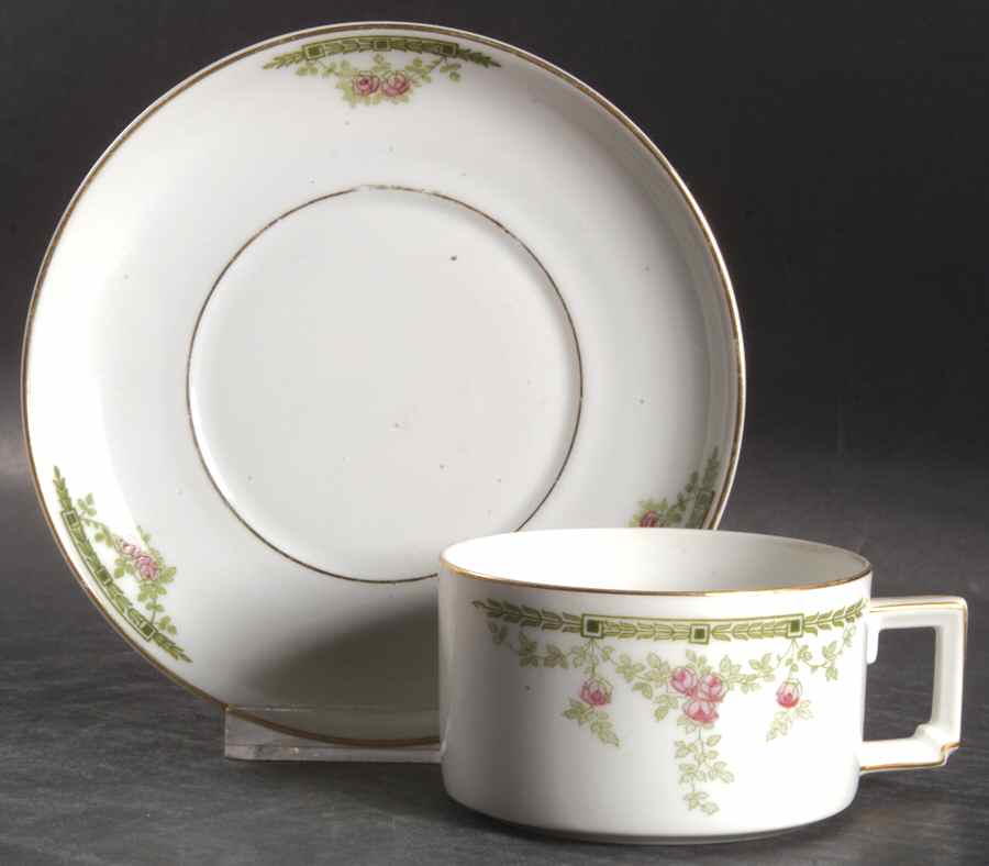 5520 Flat Cup & Saucer Set by Heinrich - H&C-1