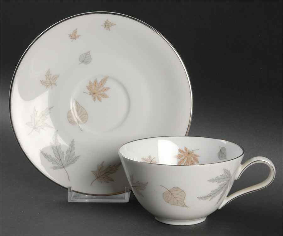 Allure Flat Cup & Saucer Set by Heinrich - H&C-1