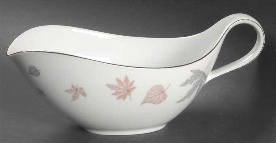 Allure Gravy Boat by Heinrich - H&C-1