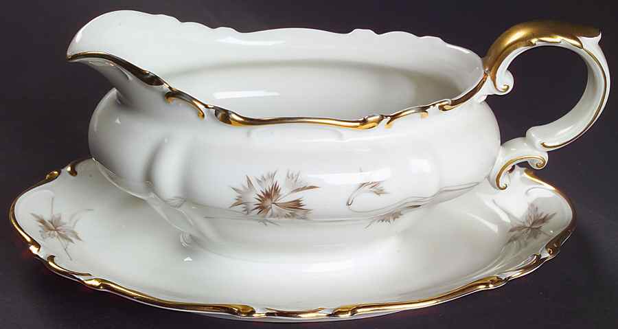 Arabesque Gravy Boat with Attached Underplate by Heinrich - H&C-1