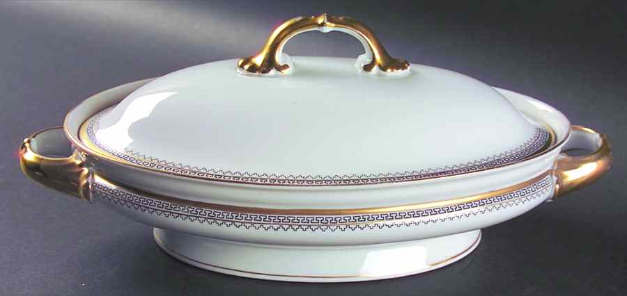Ardmore (Manchester) Oval Covered Vegetable by Heinrich - H&C-1
