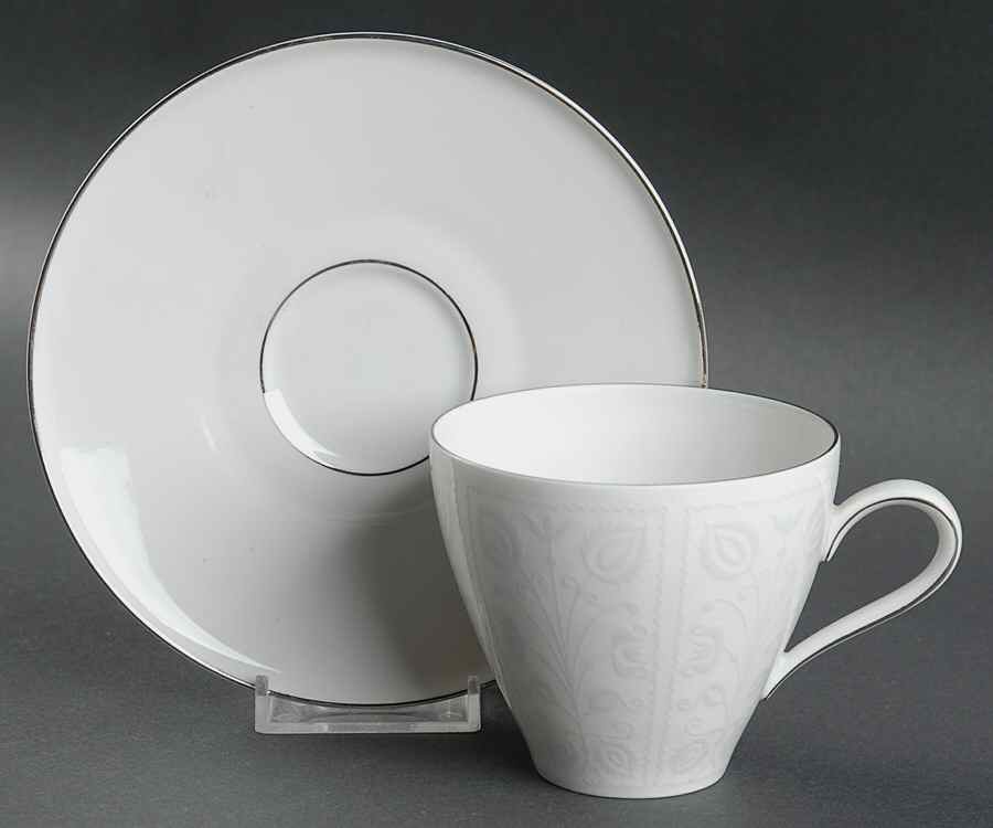 Aria Flat Cup & Saucer Set by Heinrich - H&C-1