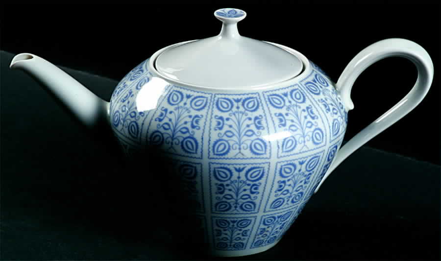 Blue Dutch Teapot & Lid by Heinrich - H&C-1