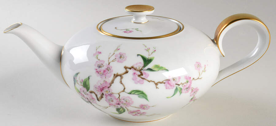 Blossomtime White Teapot & Lid by Heinrich - H&C-1