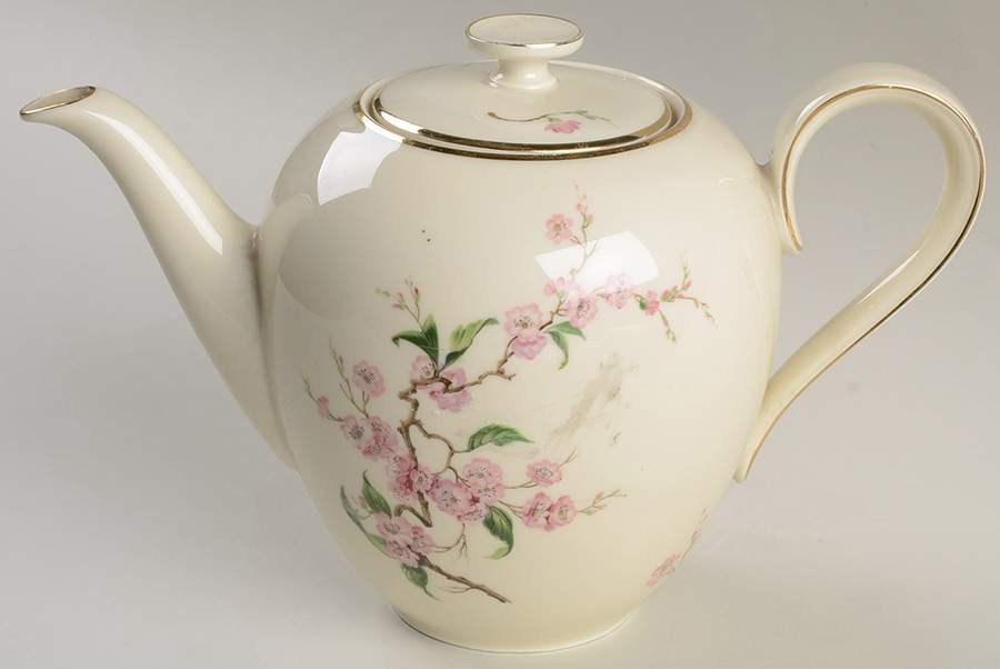 Blossomtime Cream Teapot & Lid by Heinrich - H&C-1
