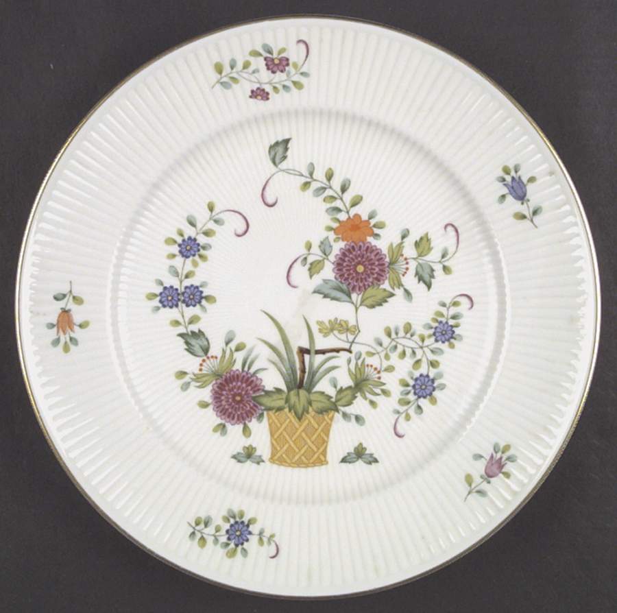Blume Von Shanghai Dinner Plate by Heinrich - H&C-1