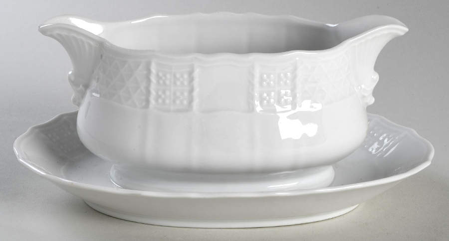 Chateau Weiss Gravy Boat with Attached Underplate by Heinrich - H&C-1
