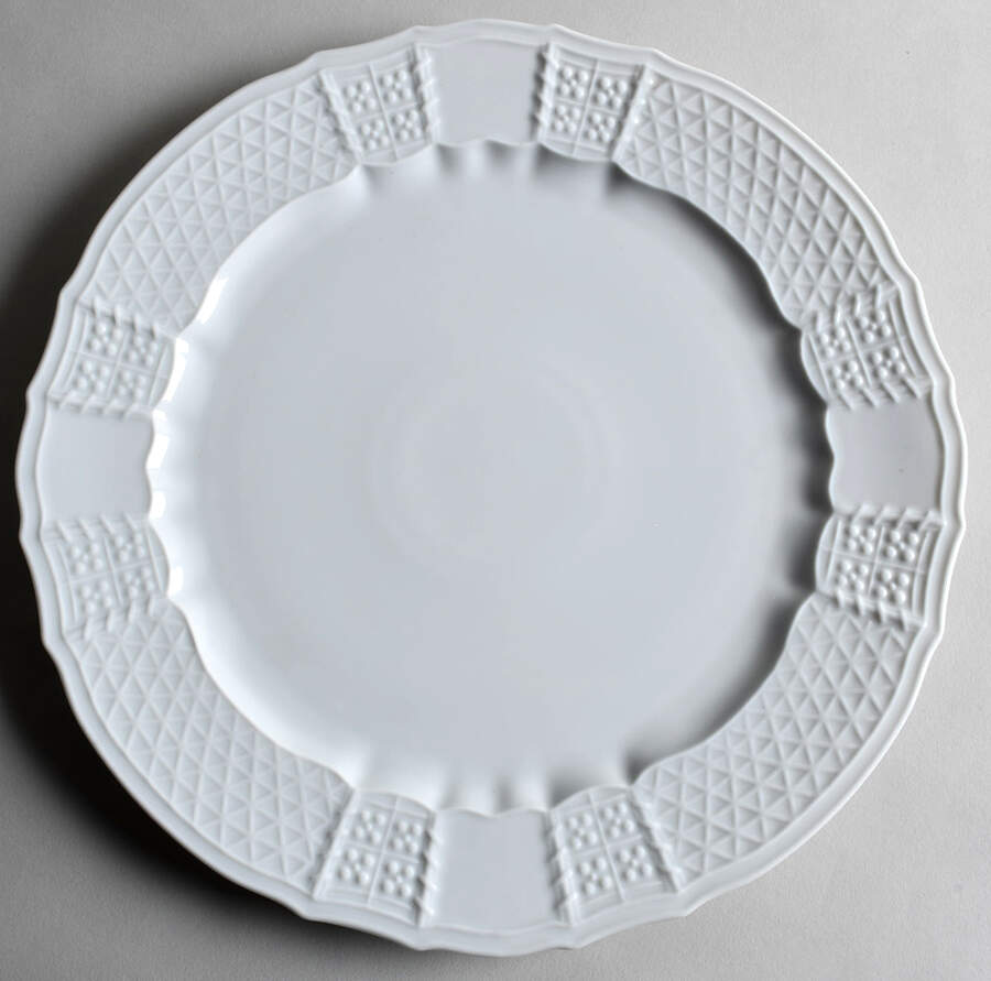 Chateau Weiss 12" Chop Plate (Round Platter) by Heinrich - H&C-1
