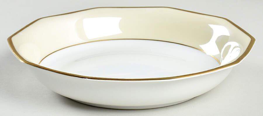 Colonial Coupe Soup Bowl by Heinrich - H&C-1