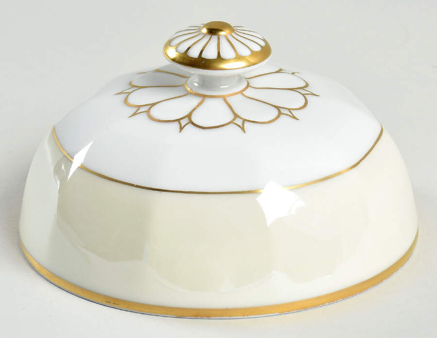 Colonial Lid for Round Butter by Heinrich - H&C-1