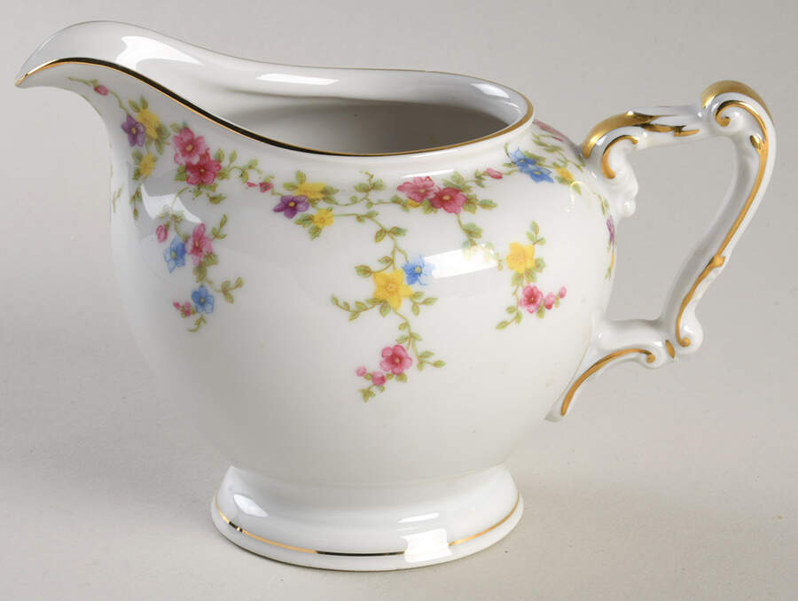 Coquette White Creamer by Heinrich - H&C-1
