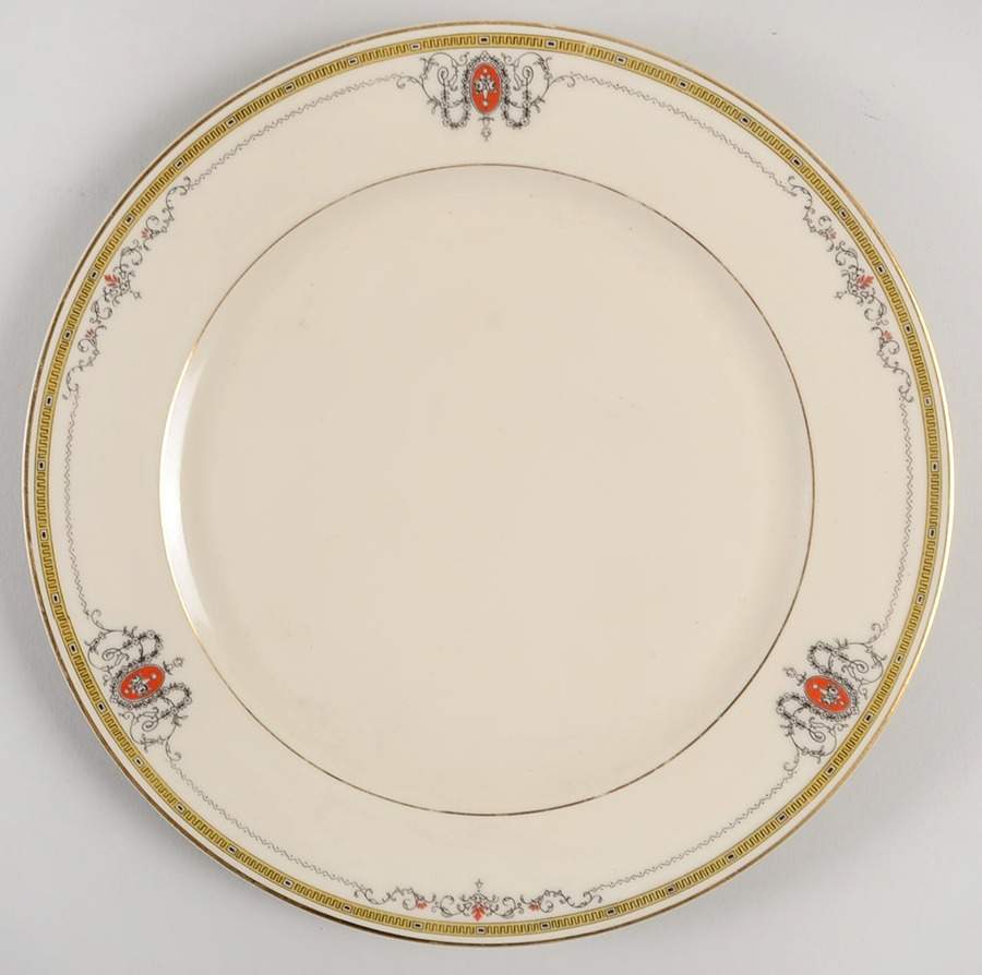 Crusader (Smooth) Luncheon Plate by Heinrich - H&C-1