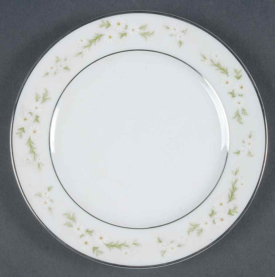 Daisy Wreath Bread & Butter Plate by Heinrich - H&C-1