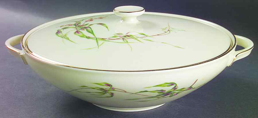 Drazene Round Covered Vegetable by Heinrich - H&C-1