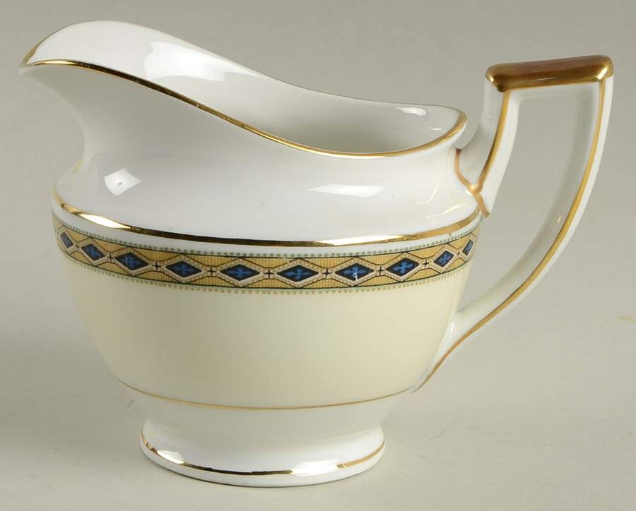 Empire (No Center Design) Creamer by Heinrich - H&C-1