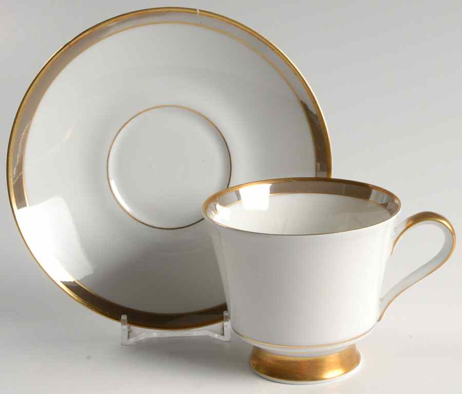 Golden Taupe Footed Cup & Saucer Set by Heinrich - H&C-1