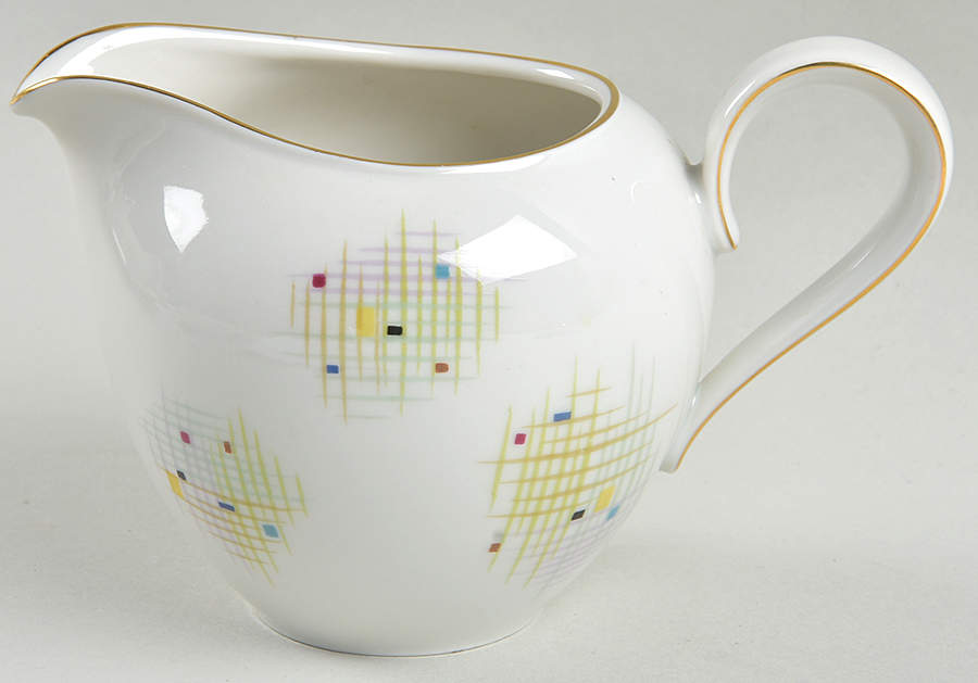 Gramercy Square Creamer by Heinrich - H&C-1