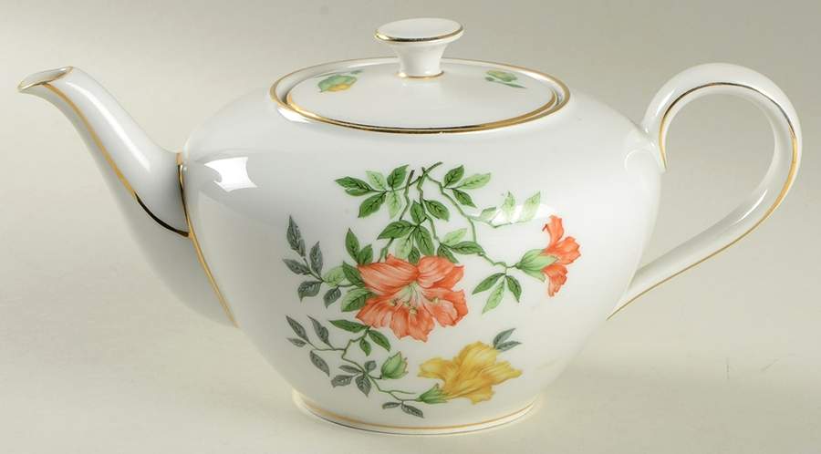 HC102 Teapot & Lid by Heinrich - H&C-1
