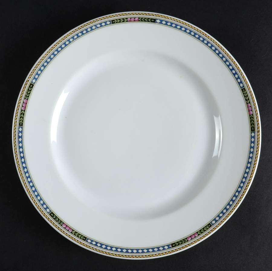 10073 Luncheon Plate by Heinrich - H&C-1