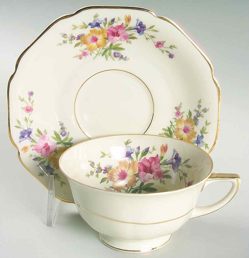 HC11 (Cream Background) Footed Cup & Saucer Set by Heinrich - H&C-1
