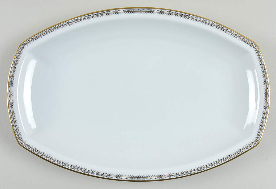 Claridge 12" Oval Serving Platter by Heinrich - H&C-1