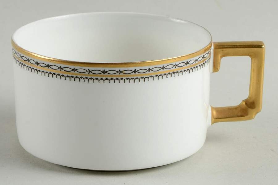 Claridge Flat Cup by Heinrich - H&C-1