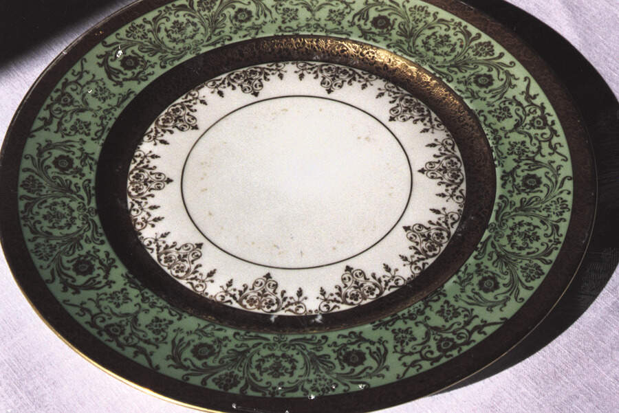 HC152 Dinner Plate by Heinrich - H&C-1