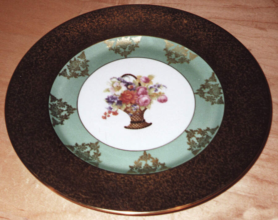 HC158 Dinner Plate by Heinrich - H&C-1