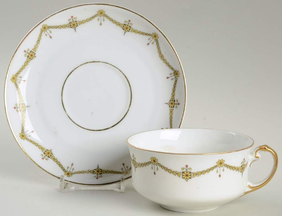 HC168 Flat Cup & Saucer Set by Heinrich - H&C-1