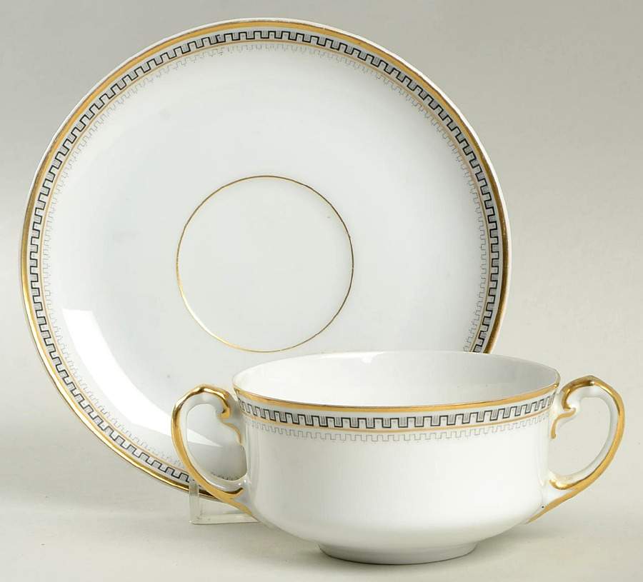 HC17 Flat Bouillon Cup & Saucer by Heinrich - H&C-1