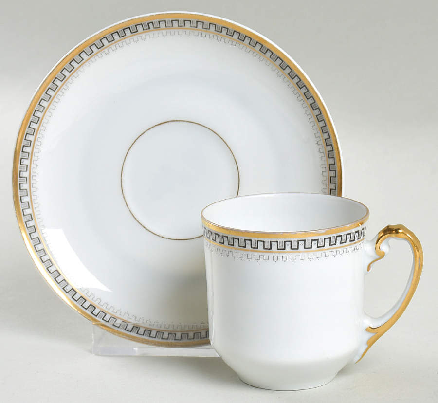 HC17 Flat Demitasse Cup & Saucer Set by Heinrich - H&C-1